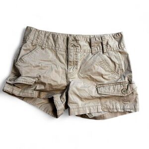 VTG- Streetwear Y2k Calvin Klein Jeans Tan Women's Cargo Shorts